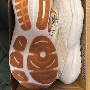 Women’s Brooks Glycerin 21’s